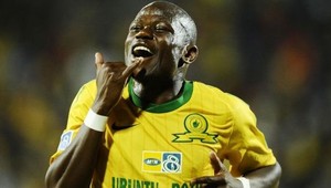 VIDEO. Napriahol zo 40 metrov a trafil! Brankár preletel ako handra...