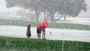 Veľká tragédia na golfe. Blesk zabil tri ženy, štvrtá bojuje o život!
