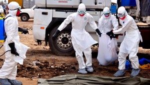 Zdravotníci chcú vyhlásiť stav núdze. Hrozí, že sa ebola z Konga rozšíri za hranice