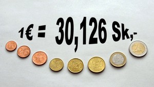 1 EURO = 1 KORUNA. Občas to platí doslova a dopísmena