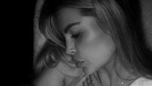 Obvyklá blond hriva je preč! TOTO sú skutočné vlasy Lely Vémoly!