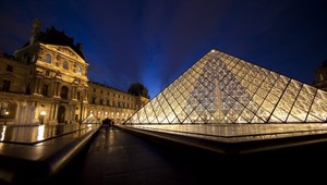 Louvre má problém s potkanmi, hodujú v záhradách a strašia turistov