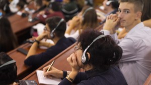 Minister Drucker privítal spustenie prijímacích skúšok na FIIT STU