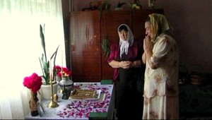 Alena verí, že jej plačúca ikona pomôže otehotnieť