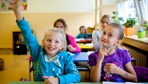 Ministerstvo zvažuje kamery na školách