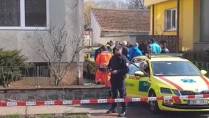 V rodinnom dome pri Brne sa strieľalo, na mieste sú dvaja mŕtvi