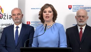 Remišová si konečne, po vzore kráľa Slnko bude môcť povedať "strana som ja", hodnotí Benčík