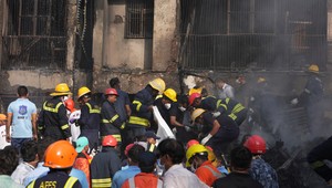Svetoví lídri reagujú na leteckú katastrofu v Indii. Sústrasť vyjadril kráľ Karol III. aj pápež