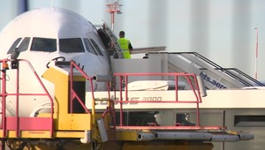 Prvý repatriačný let sa podarilo uskutočniť. Misia vládneho špeciálu však pokračuje