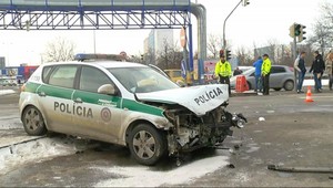Nehoda v Košiciach. Policajné auto sa zrazilo s osobným!