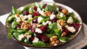 Zbavte sa kíl navyše bez hladovania: FIT zimný detox šalát vám nakopne metabolizmus