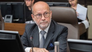 Za Rastislava Káčera sa postavil aj Šimečka: Nezaslúži si Matovičove urážky, ani Hegerove mlčanie