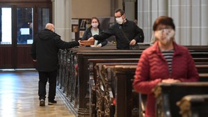 Hriech v kostole sa nevypláca. Pre krádež do 30 eur mužovi hrozí 10 rokov