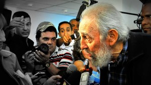 Fidel Castro opäť prekvapil. Prišiel podporiť voľby