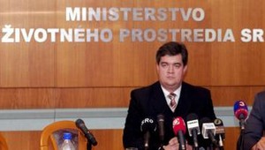 Podľa Jaduša štát neušetrí na zlúčení rezortov aspoň dva roky