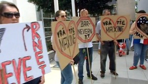 Protest proti nórskej sociálke. Vráťte Maxine, odkazujú účastníci