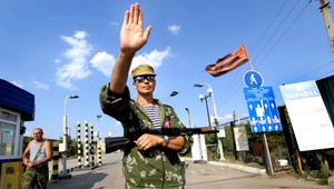 Zastreľte ho, parazita, pán Gutten!