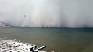 VIDEO: Turecké pobrežie zasiahla snežná búrka. Obyvatelia tvrdia, že niečo tak úžasné a zároveň desivé ešte nevideli