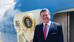 Vláda schválila nomináciu Maroša Šefčoviča do eurokomisie. Pellegrini verí v jeho skúsenosti