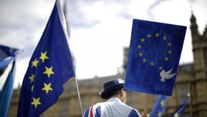 Súdny dvor EÚ rozhoduje o tom, či Británia bude môcť sama zrušiť rozhodnutie o brexite