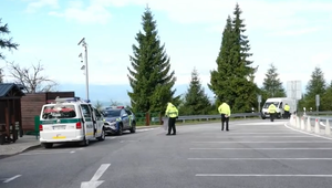 Polícia a TANAP preverujú emisie áut pod Štrbským plesom