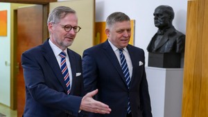 Fiala požiadal Fica, aby neblokoval na úrovni EÚ 18. balík protiruských sankcií