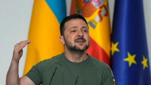 824. deň na Ukrajine: Zelenskyj vyzval spojencov, aby Rusko dotlačili k mieru