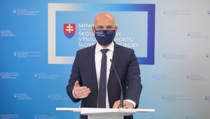 Minister školstva Branislav Gröhling odpovedal na otázky fungovania škôl po testovaní