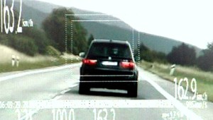 Prokurátor z Pezinka má po kariére. Opitý jazdil ako o preteky...