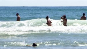 Dovolenková sezóna pomaly začína. Zisťovali sme pre vás, či je more už vyhriate na kúpanie