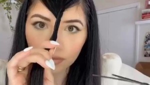 Niektoré ženy už nevedia čo so sebou: Aha, čo si počas karantény robia s vlasmi