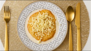 Fazuľová polievka s domácimi langošmi