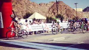 Sagan druhý v 3. etape Okolo Ománu! Víťazom Greipel