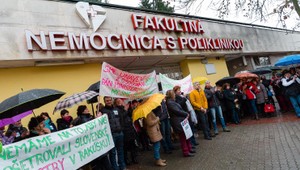 Minister Čislák kontroloval situáciu v Žiline, sestry chcú rokovať