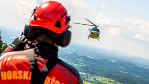 Deťom museli pomáhať horskí záchranári s vrtuľníkom. Odborníci radia, ako zvládnuť túru