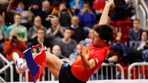 Šialený stolný tenista si rozkopal odmenu za titul majstra sveta!