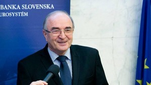 Šéf NBS informoval Kisku o stave ekonomiky. Kríza nehrozí, ale treba sa pripraviť