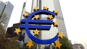 Európska centrálna banka nalieva do ekonomiky únie miliardy