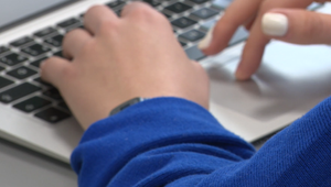 Nebezpečný trend: Ako nás môže oklamať umelá inteligencia?