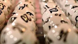 Žene sa prisnili čísla v lotérii, vyhrala takmer 4 milióny eur