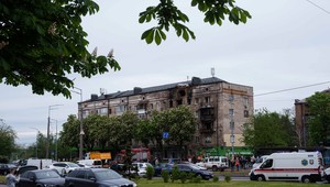 1169. deň na Ukrajine: Rusko a Ukrajina podnikli útoky proti hlavným mestám, v Kyjeve sú dvaja mŕtvi