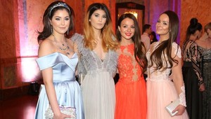 Česko-Slovenský ples 2018: Ktorá z našich dám sa obliekla najlepšie?