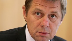 Radičová si vydýchla. Šéf Daňového úradu Mikulčík odstúpil