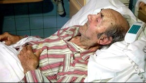 Opitý Dávid (20) dokopal dôchodcu, hrozí mu 12 rokov