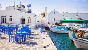 Najkrajší ostrov v Európe sa nachádza medzi Aténami a Santorini