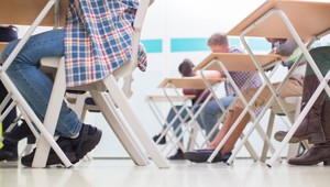 Spánku na prednáškach odzvonilo. Študentka vymyslela tlačidlo pre nudných učiteľov