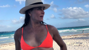 To snáď ani nie je možné?! Krásna herečka má 55 rokov a vyzerá TAKTO!