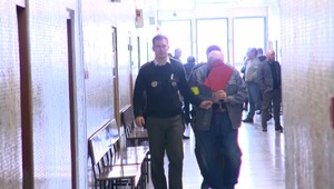 Kým ho chytili, stihol bombu nahlásiť šesťkrát