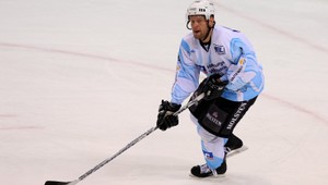 Živý blázon! Ďalšia brutalita v podaní Fína Karalahtiho (38)