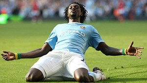 Otrasený Adebayor sa môže vrátitť do hry už v odvete proti rivalovi
